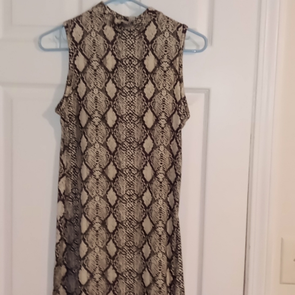 Woman's bodycon dress